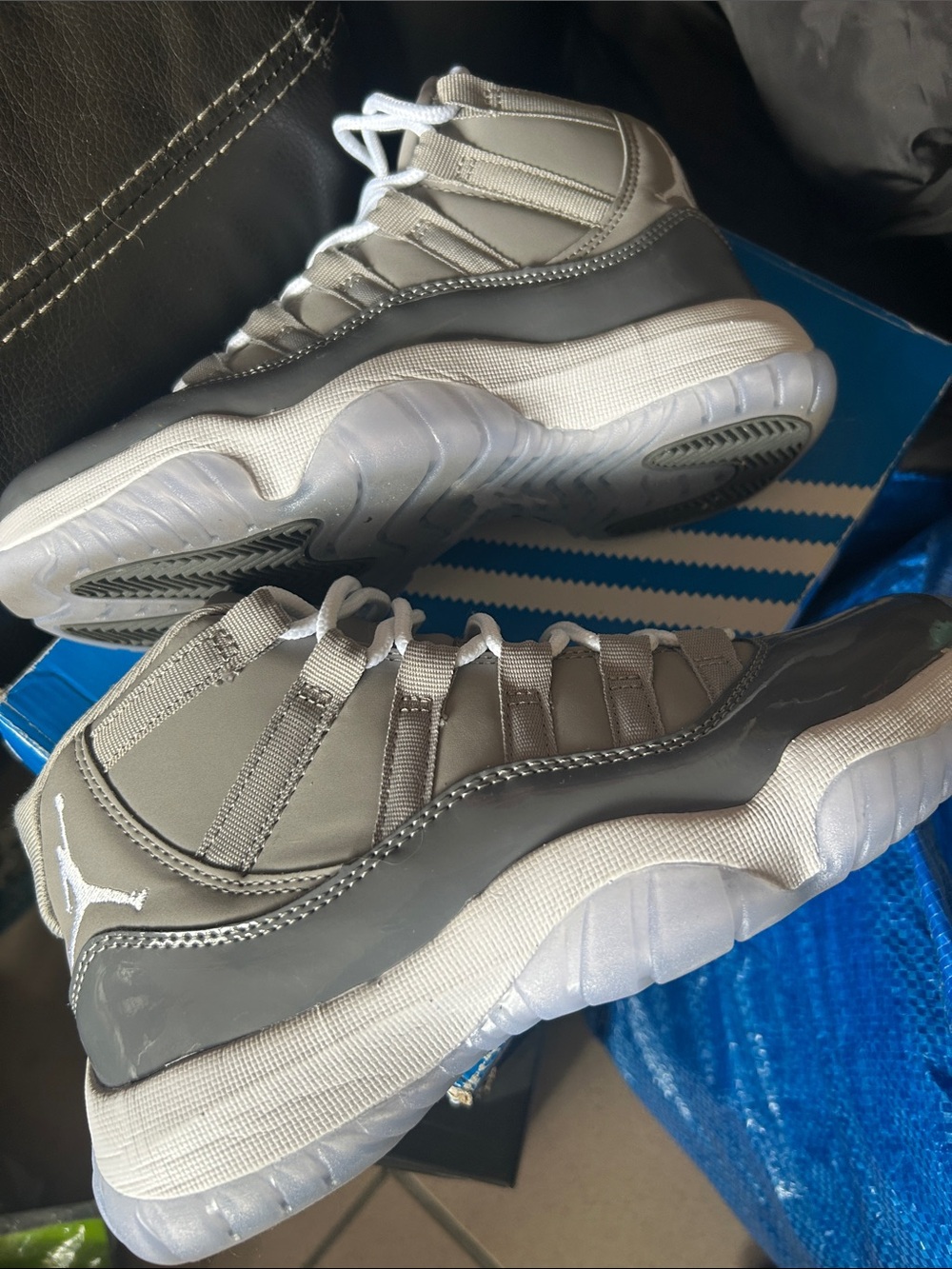 Jordan Sneakers in Grey and White KIDS